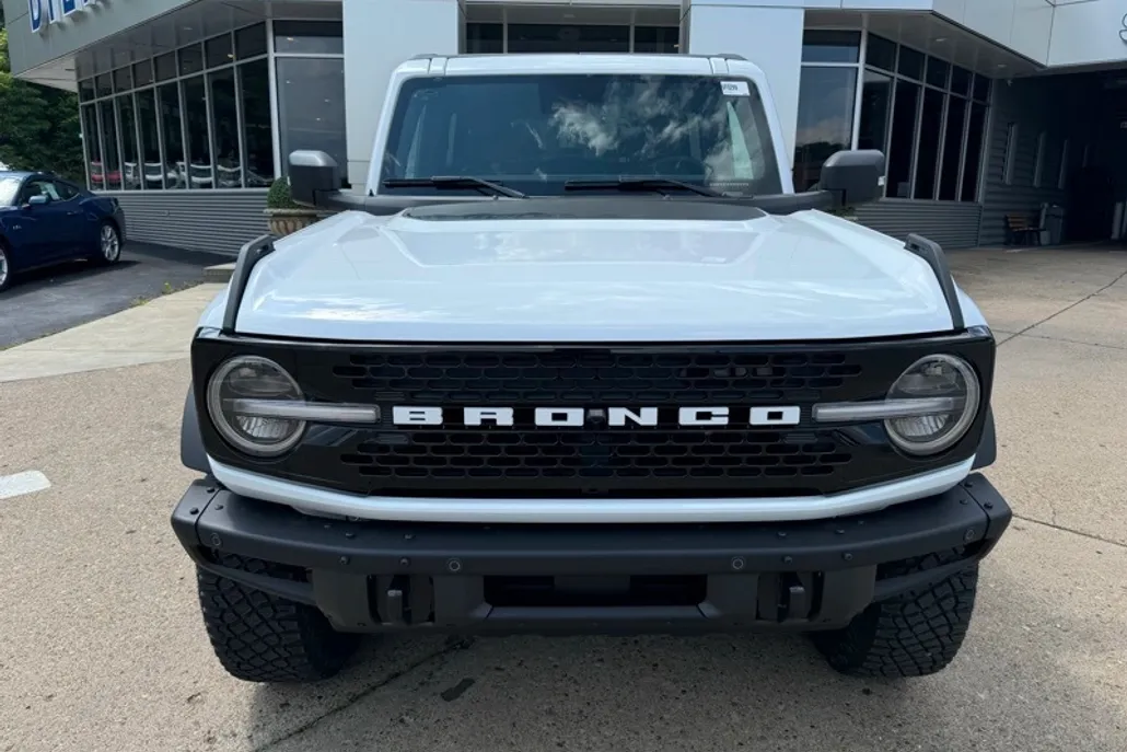 2024 Ford Bronco Wildtrak photo 1