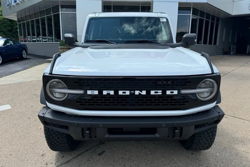 2024 Ford Bronco Wildtrak photo 1