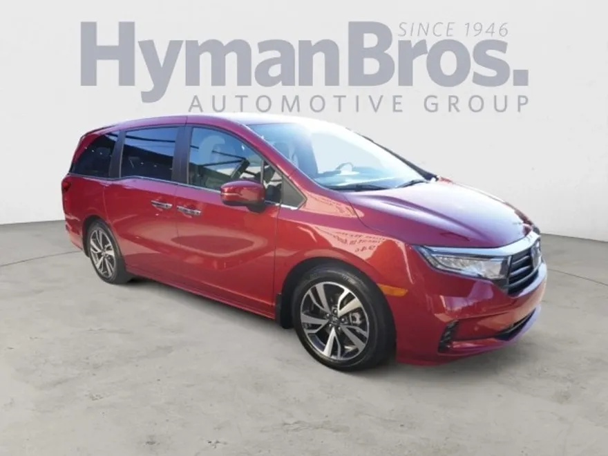2023 Honda Odyssey Touring photo 1