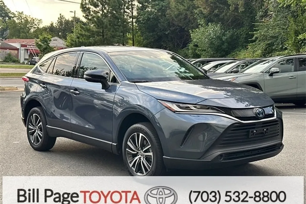 2024 Toyota Venza LE photo 1