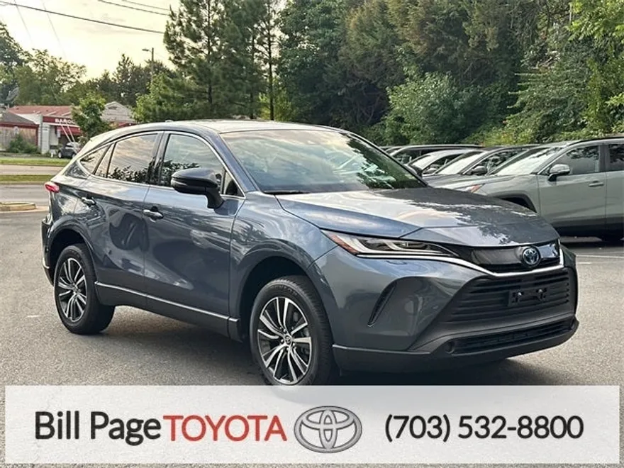 2024 Toyota Venza LE photo 1