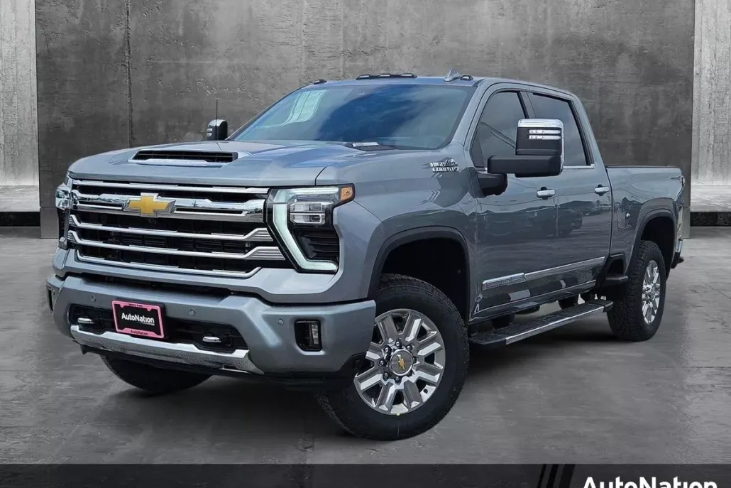 2025 Chevrolet Silverado 2500HD High Country photo 1