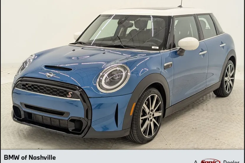 2023 Mini Cooper 4 Door Hardtop S photo 1