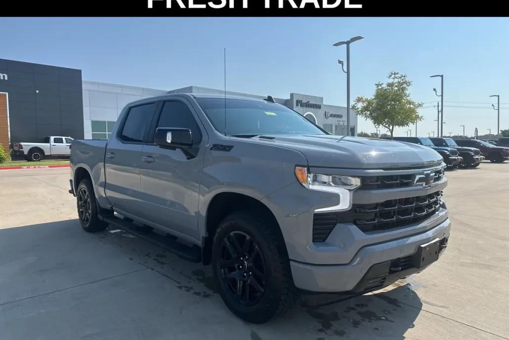 2024 Chevrolet Silverado 1500 RST photo 1