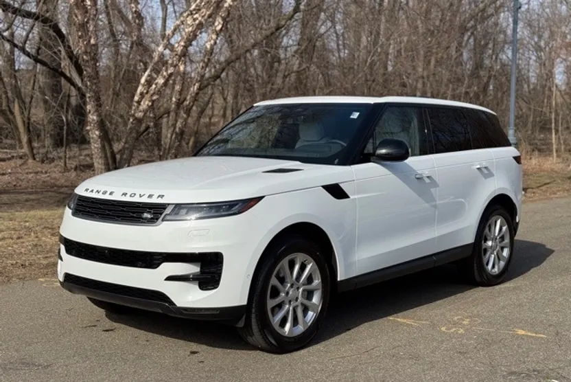 2025 Land Rover Range Rover Sport P360 S photo 1