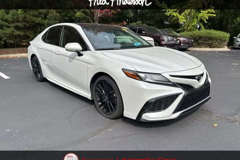 2022 Toyota Camry XSE photo 1