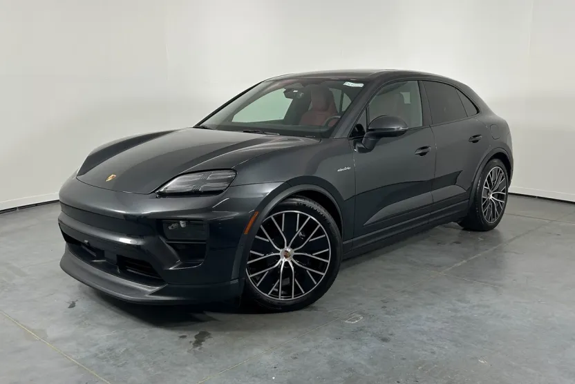 2024 Porsche Macan Electric 4 photo 1