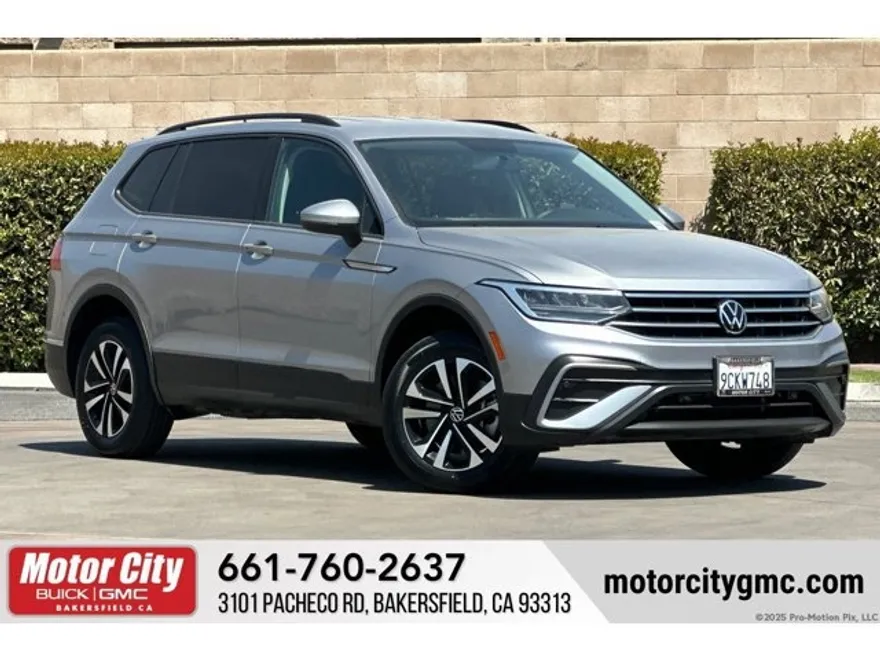 2022 Volkswagen Tiguan S photo 1