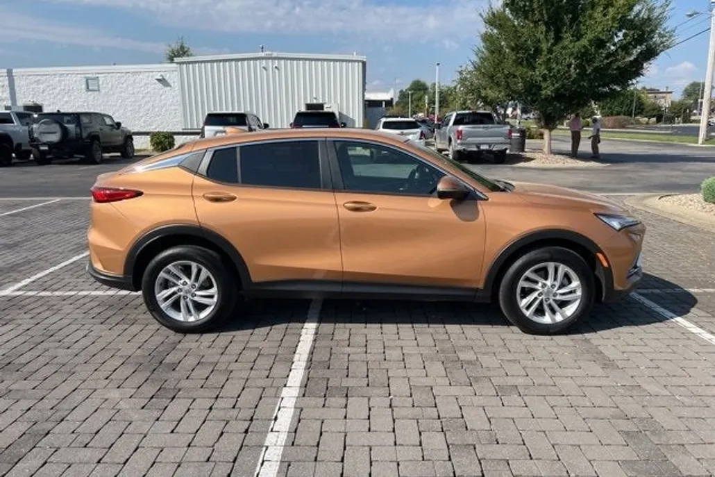 2024 Buick Envista Preferred photo 1