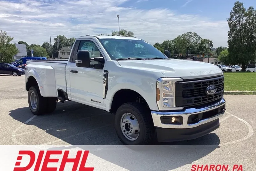 2025 Ford F-350 photo 1