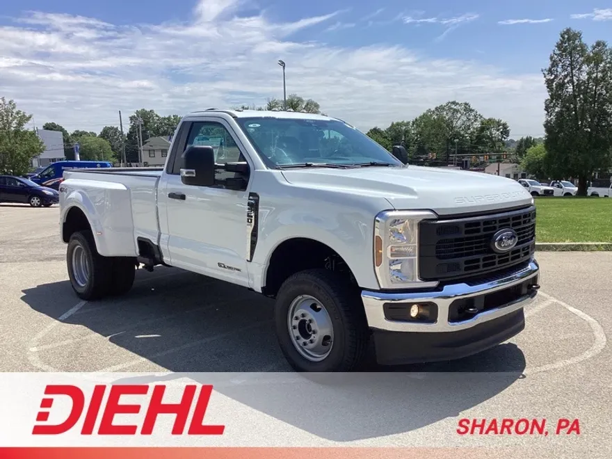 2025 Ford F-350 photo 1
