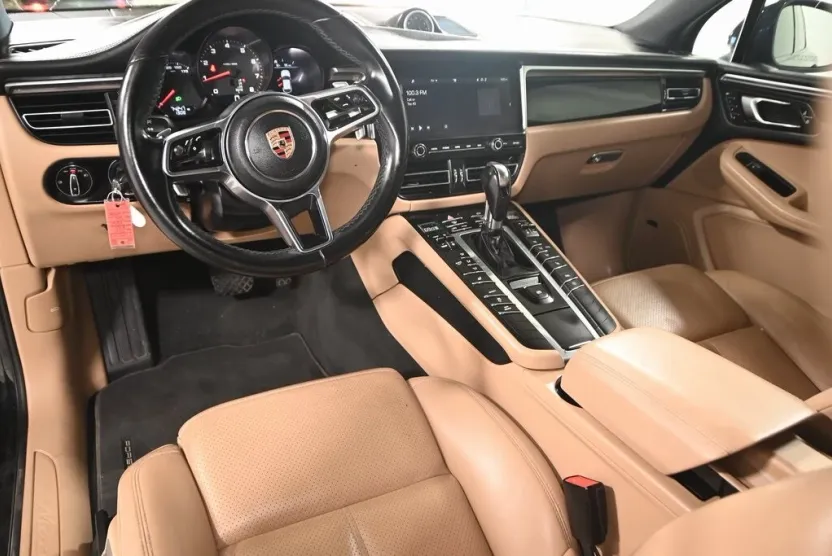 2019 Porsche Macan Base photo 1