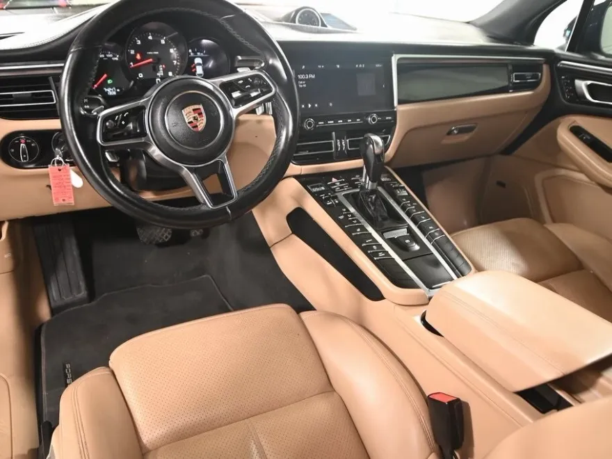 2019 Porsche Macan Base photo 1