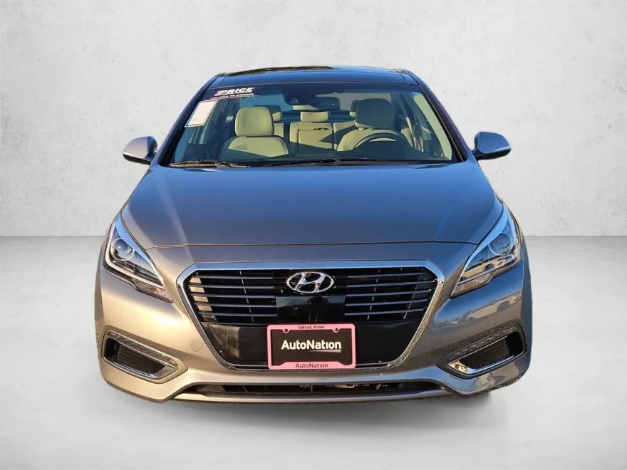 2017 Hyundai Sonata Hybrid Limited photo 1