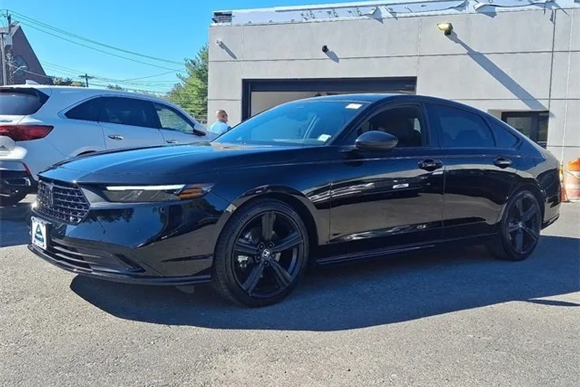 2023 Honda Accord Hybrid Sport-L photo 1