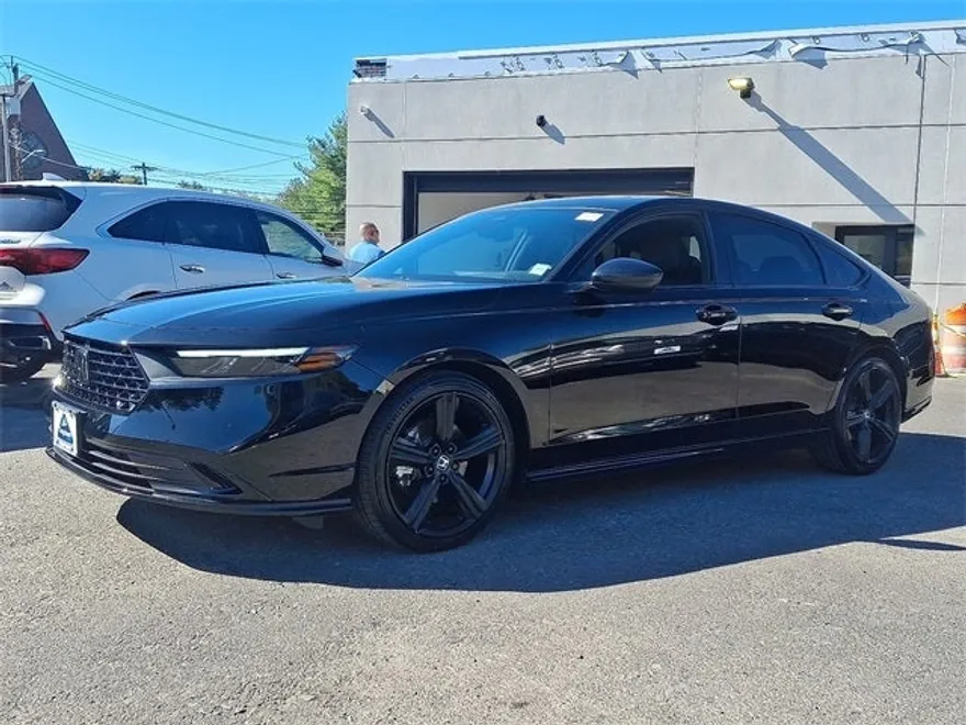 2023 Honda Accord Hybrid Sport-L photo 1