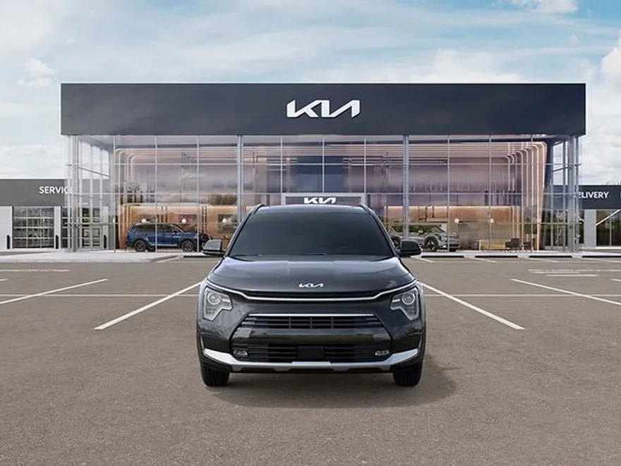 2025 Kia Niro SX Touring photo 1