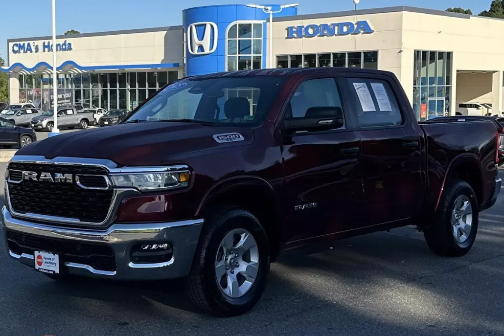 2025 Ram 1500 Big Horn photo 1