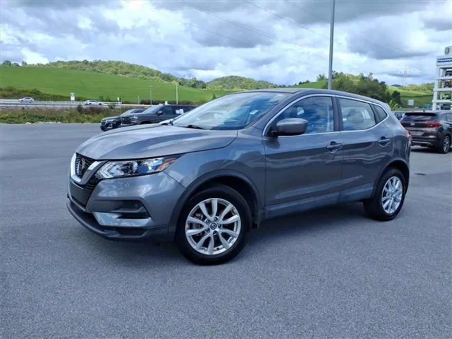 2020 Nissan Rogue Sport S photo 1