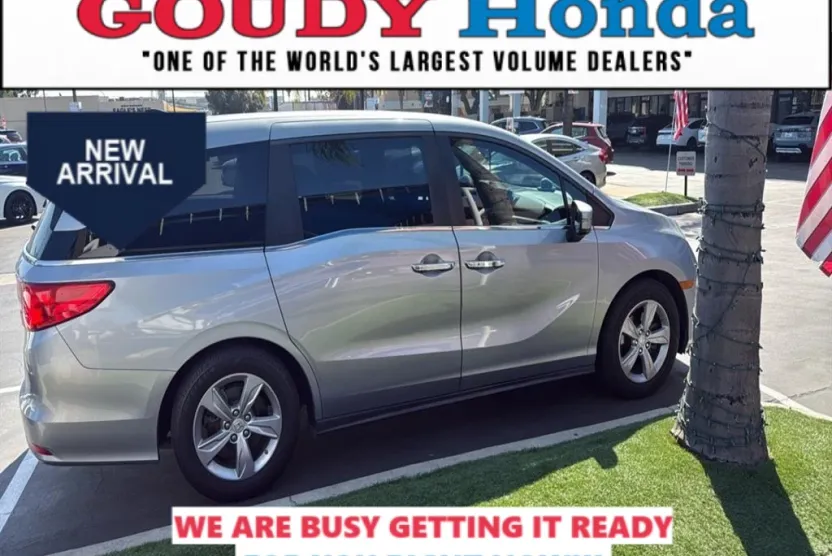 2018 Honda Odyssey EX photo 1