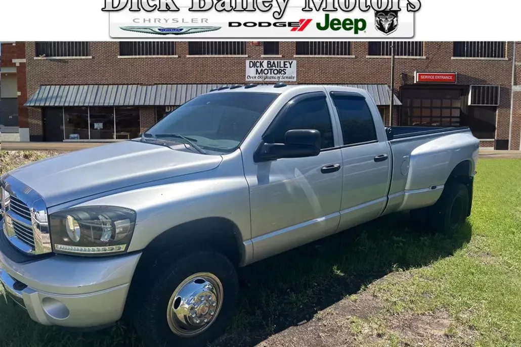 2006 Dodge Ram 3500 Laramie photo 1