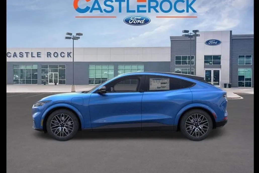 2025 Ford Mustang Mach-E Premium photo 1