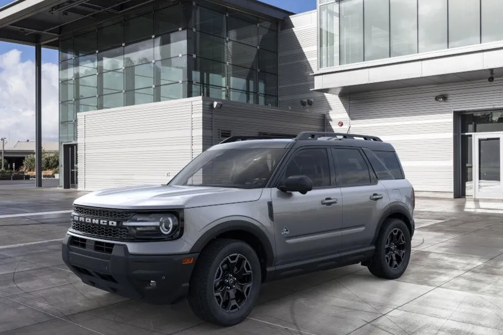 2025 Ford Bronco Sport Outer Banks photo 1