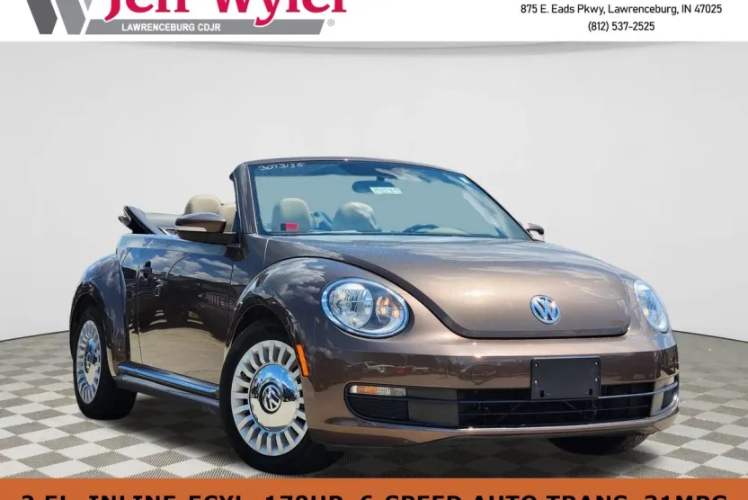 2013 Volkswagen Beetle Convertible 2.5L photo 1