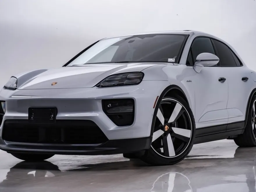 2024 Porsche Macan Electric 4 photo 1