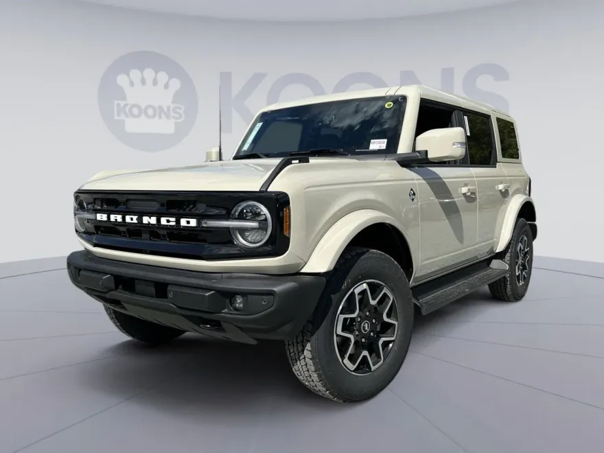 2025 Ford Bronco Outer Banks photo 1