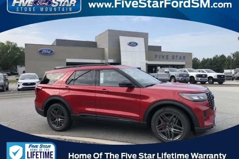 2025 Ford Explorer ST photo 1