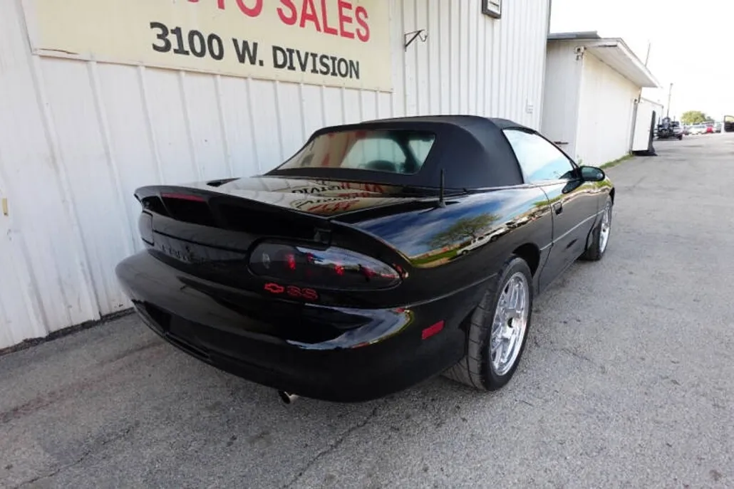 1999 Chevrolet Camaro Sport Coupe photo 1