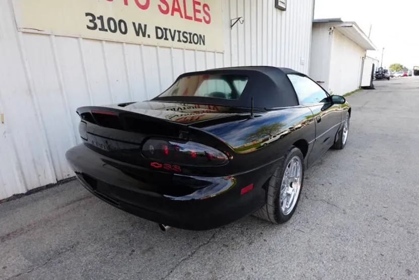 1999 Chevrolet Camaro Sport Coupe photo 1