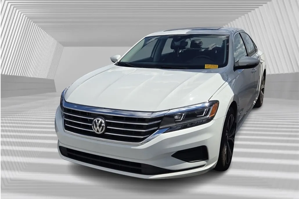 2022 Volkswagen Passat 2.0T SE photo 1