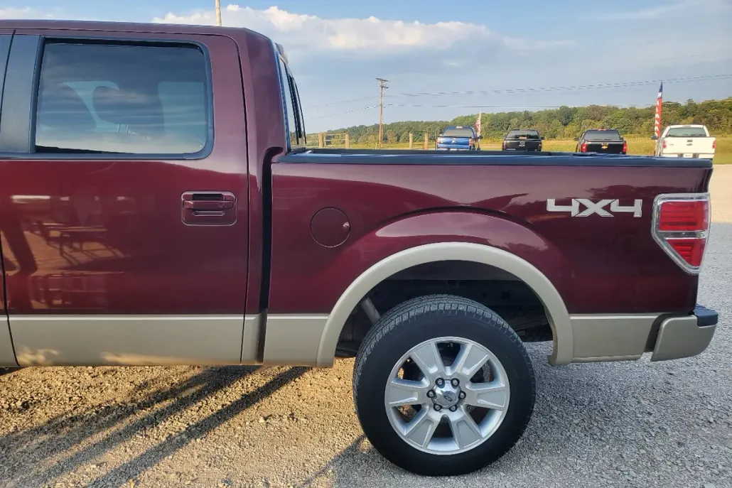 2010 Ford F-150 Lariat photo 1