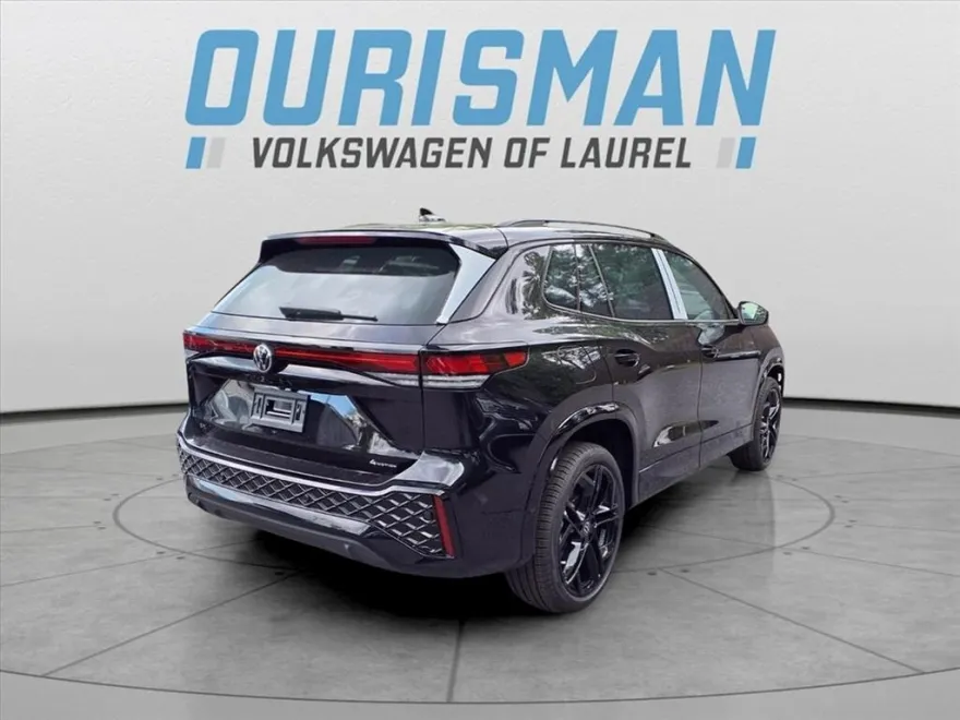 2025 Volkswagen Tiguan SE R-Line Black photo 1