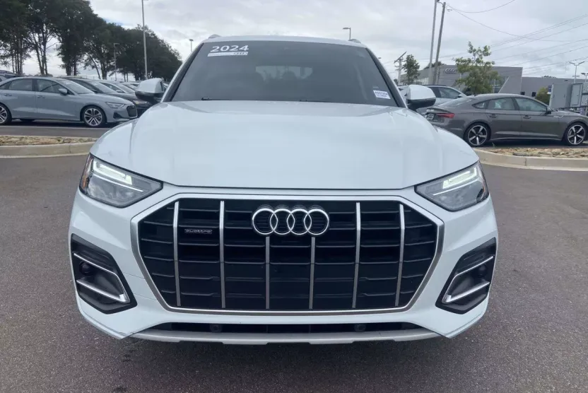 2024 Audi Q5 Premium 40 TFSI photo 1