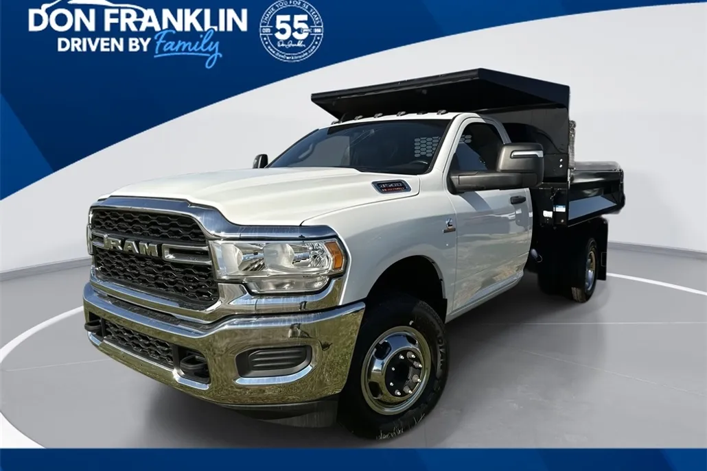 2024 Ram 3500 Tradesman photo 1