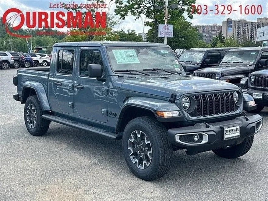 2025 Jeep Gladiator Sport S photo 1
