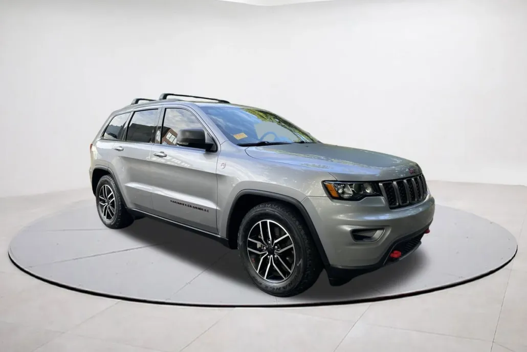 2021 Jeep Grand Cherokee Trailhawk photo 1