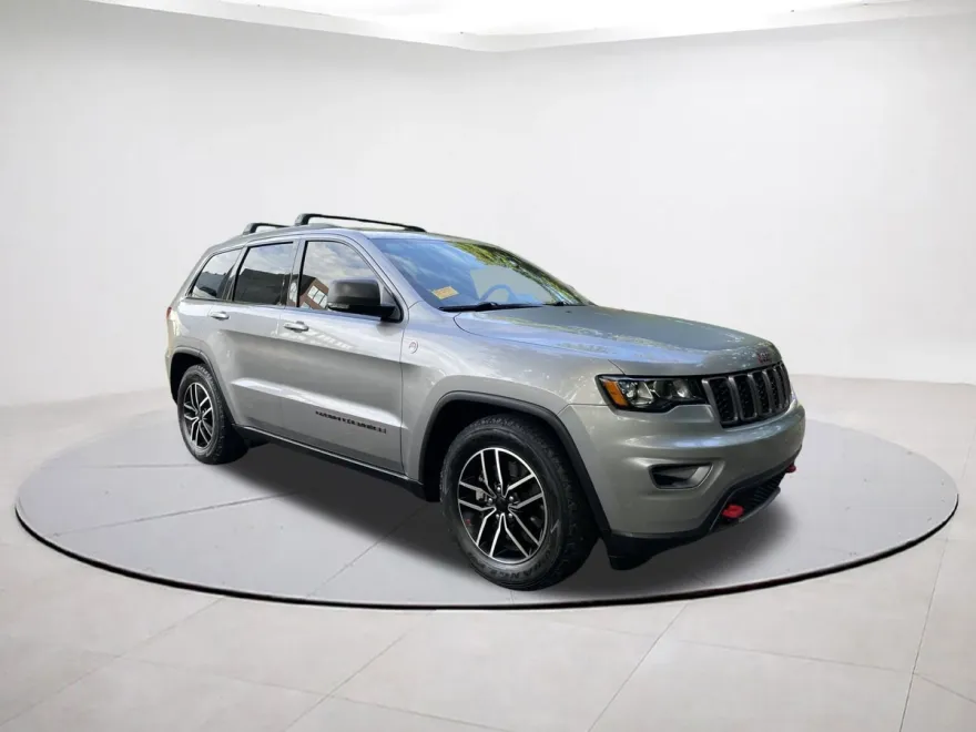 2021 Jeep Grand Cherokee Trailhawk photo 1