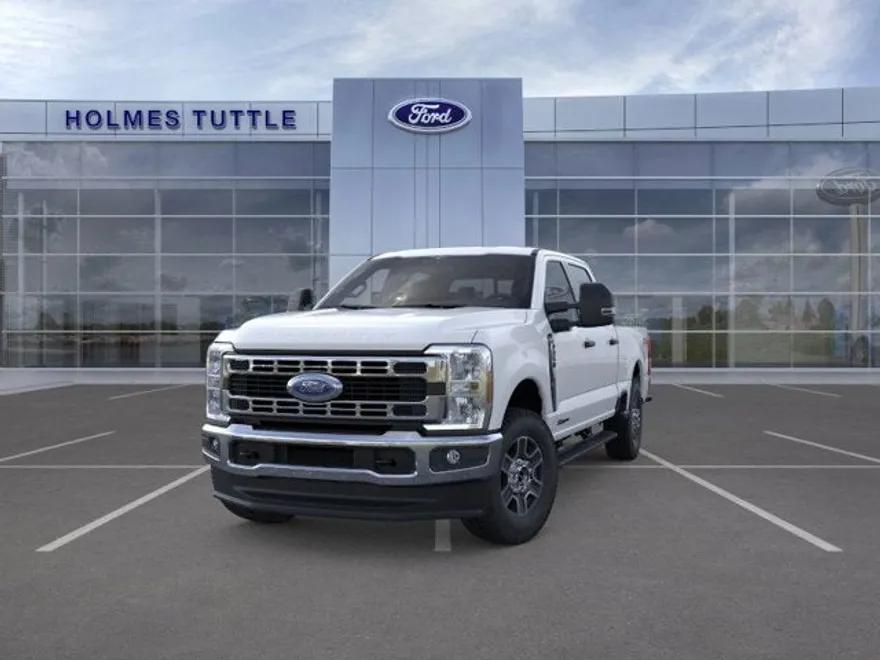 2025 Ford F-350 XLT photo 1