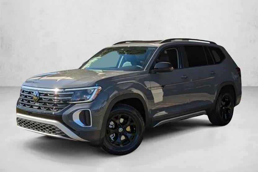 2025 Volkswagen Atlas Peak Edition SE photo 1