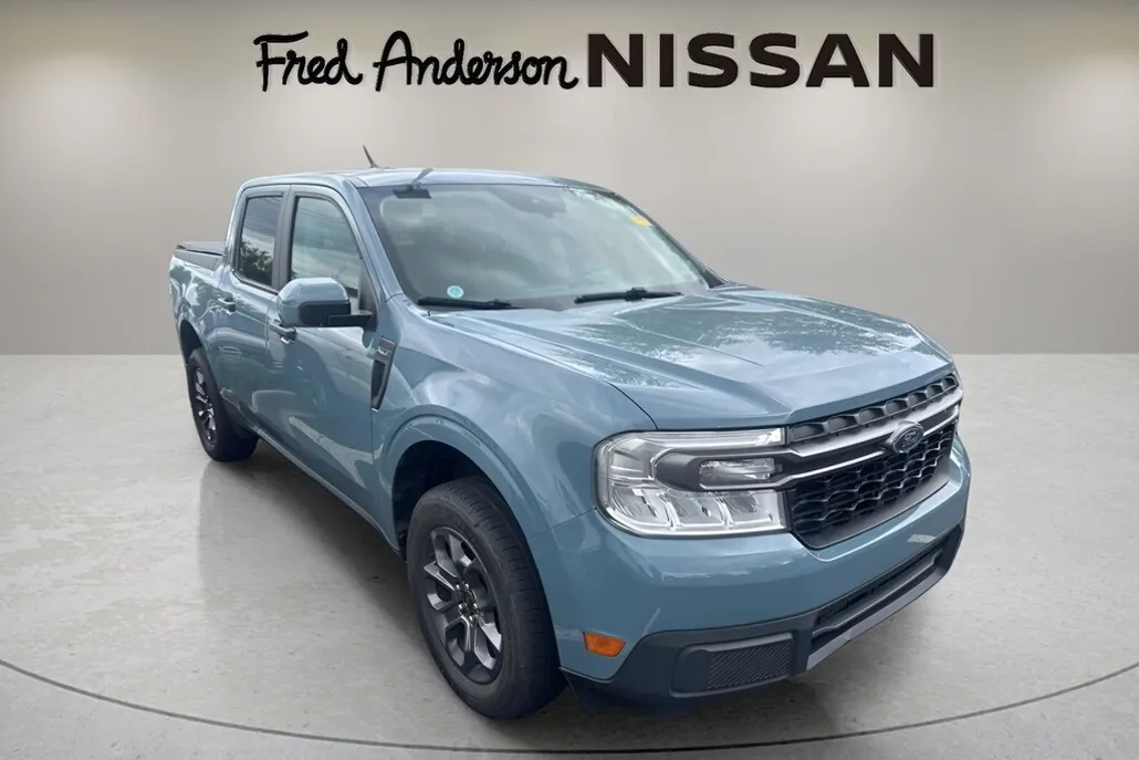 2022 Ford Maverick XLT photo 1