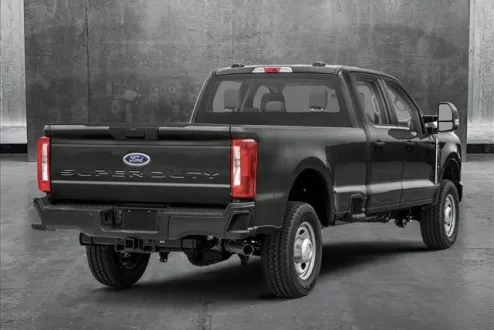 2025 Ford F-350 Lariat photo 2