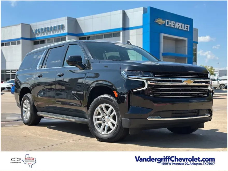2024 Chevrolet Suburban LT photo 1