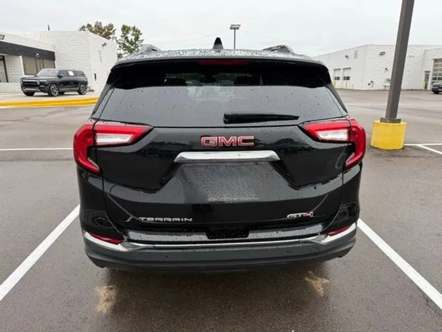 2022 Gmc Terrain AT4 photo 1