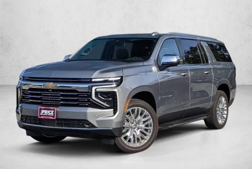2025 Chevrolet Suburban Premier photo 1