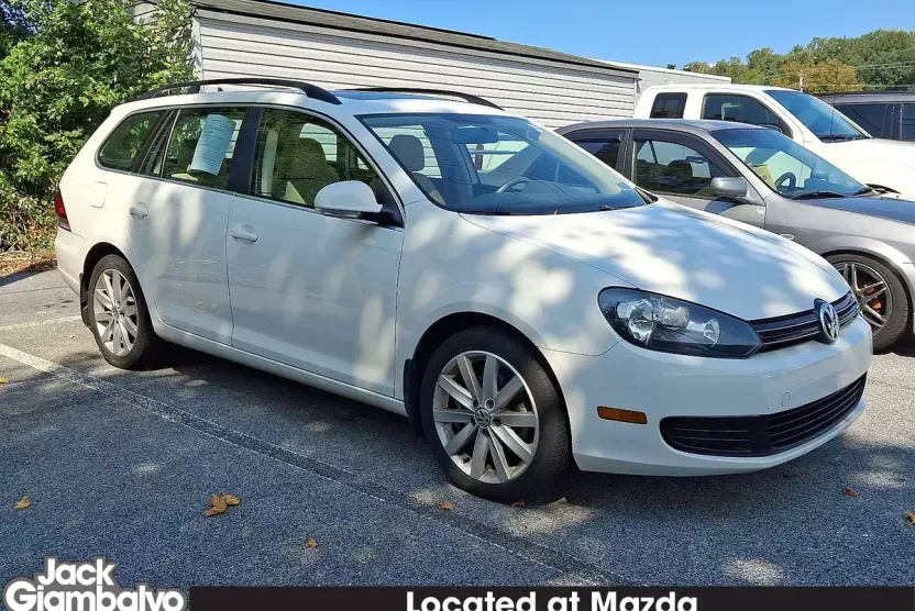 2013 Volkswagen Jetta SportWagen 2.5L SE photo 1