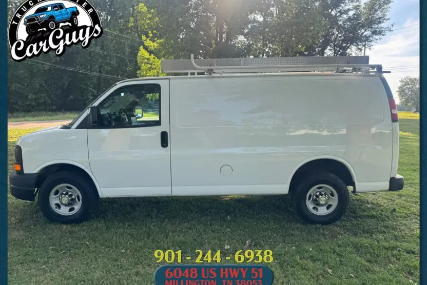 2016 Chevrolet Express 2500 Cargo Van photo 1